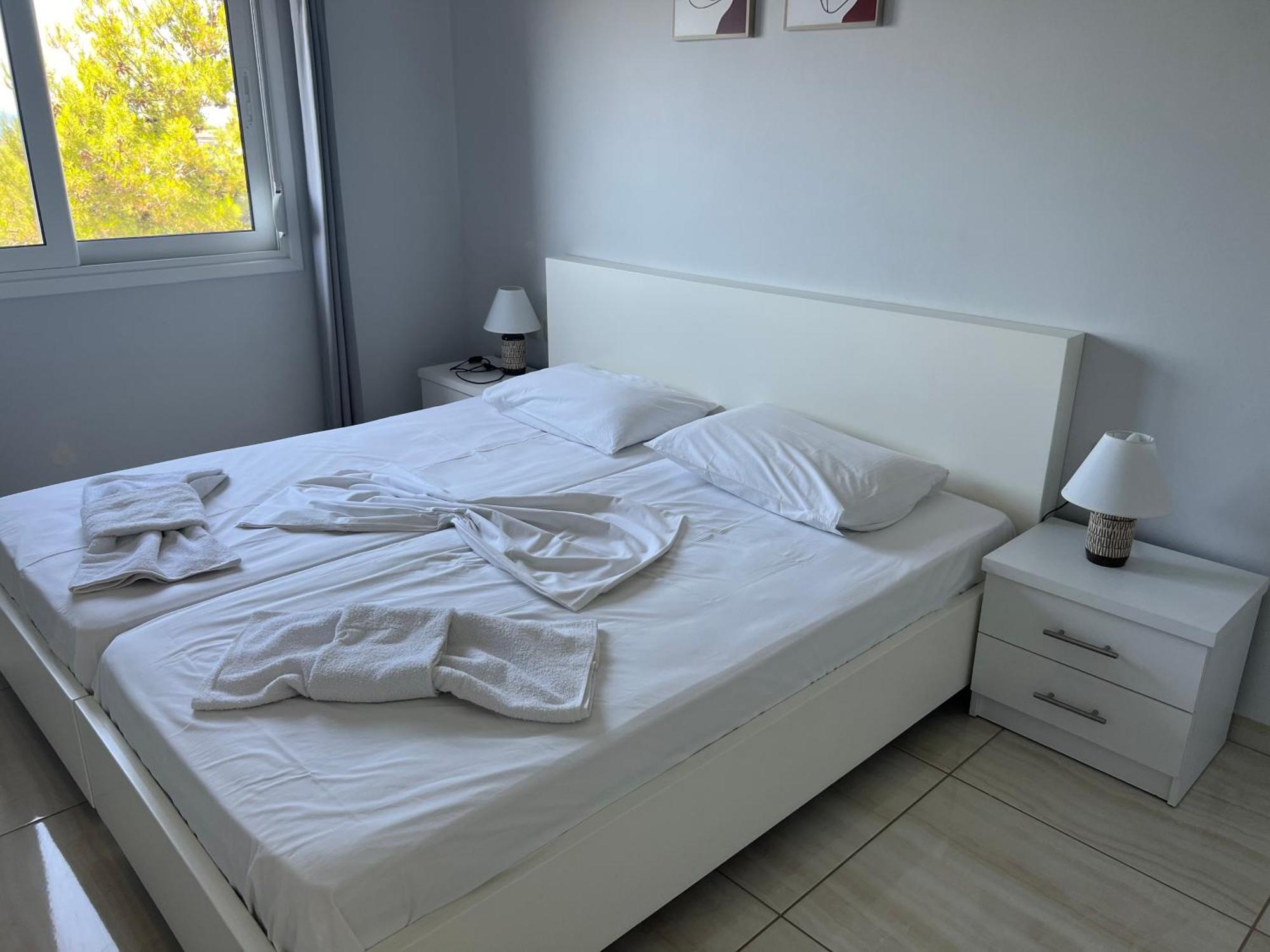 Apartments Eri Σαράντα Εξωτερικό φωτογραφία